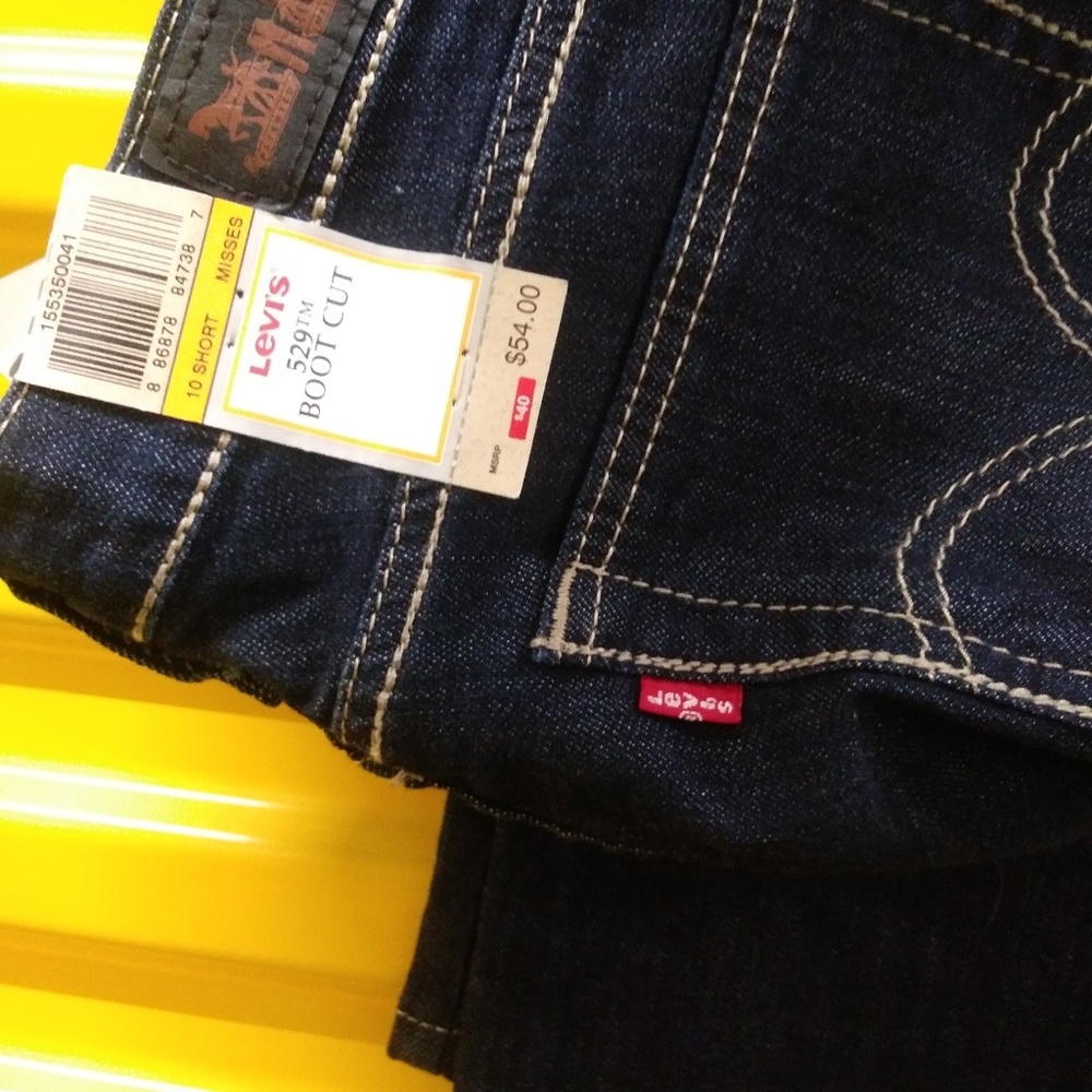Levis 529 misses